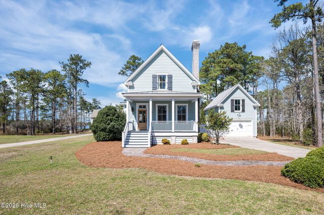 101 Oyster Point Road, Oriental, NC 28571