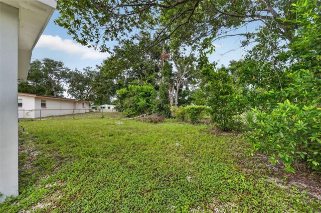 1333 STILLWATER AVE, Deltona, FL 32725