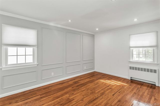 80-35 Langdale Street, New Hyde Park, NY 11040