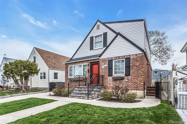 80-35 Langdale Street, New Hyde Park, NY 11040