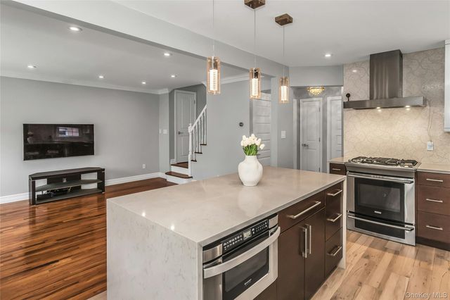 80-35 Langdale Street, New Hyde Park, NY 11040