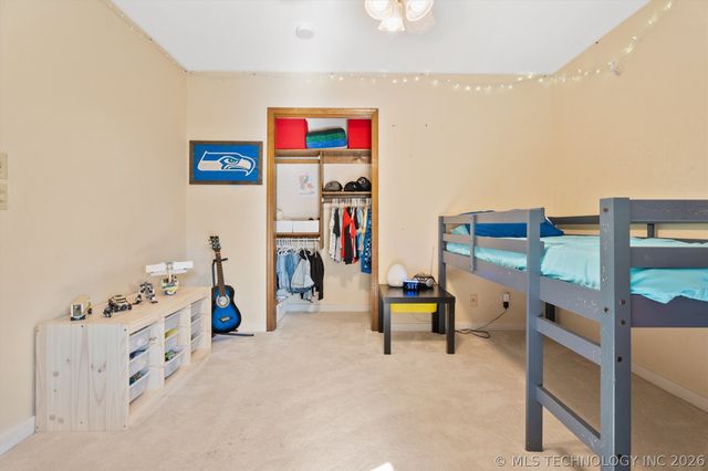 400 Trail Court, Bartlesville, OK 74006