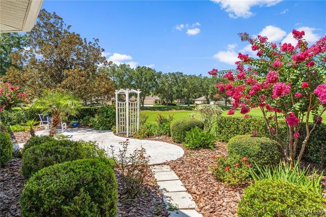 6264 W Glynborne Loop, Crystal River, FL 34429