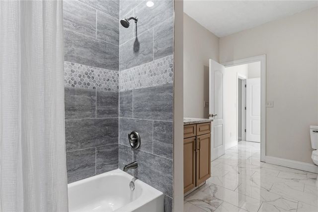 1962 E Spring Valley Pike, Washington Twp, OH 45458