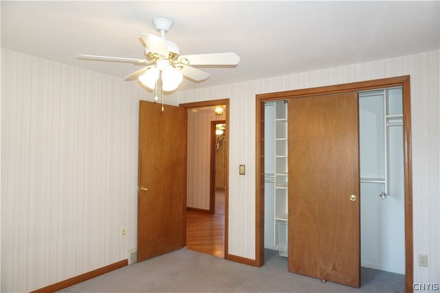 6113 Rossland Cir, Cicero, NY 13039