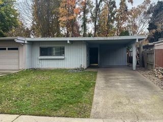 5 Cattail Ct, Sacramento, CA 95833