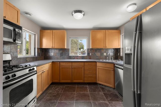 6905 N Beech Daly Road, Dearborn Heights, MI 48127