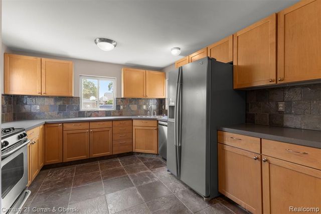 6905 N Beech Daly Road, Dearborn Heights, MI 48127