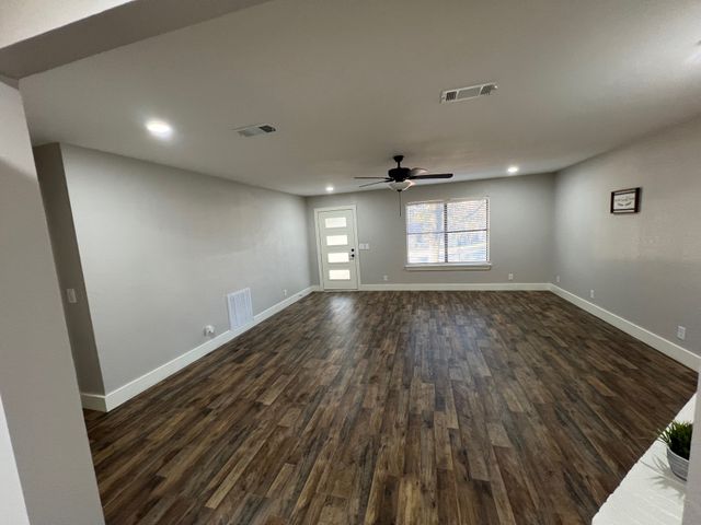 1728 W Washington Street, Denison, TX 75020