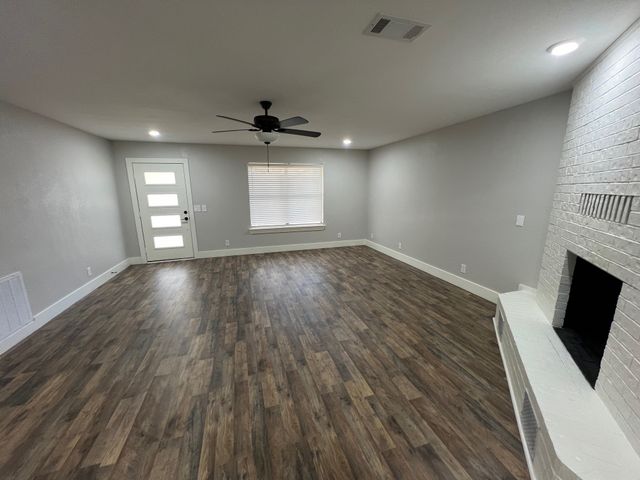 1728 W Washington Street, Denison, TX 75020