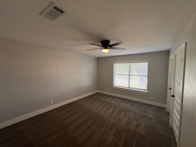 1728 W Washington Street, Denison, TX 75020