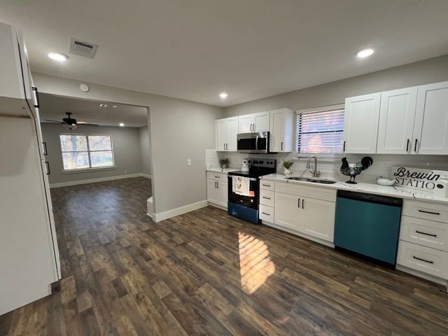 1728 W Washington Street, Denison, TX 75020