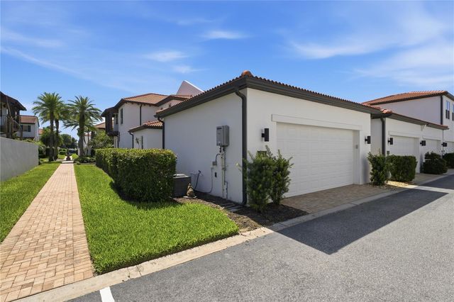 8873 FOUNTAIN PALM ALLEY, Winter Garden, FL 34787