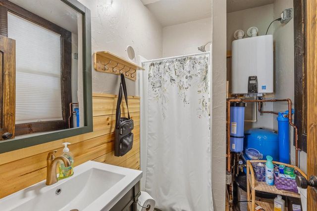 W8224 COTTONVILLE LANE, Wautoma, WI 54982