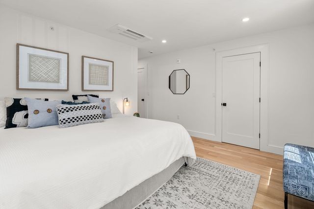 24 Wendell 3, Cambridge, MA 02138