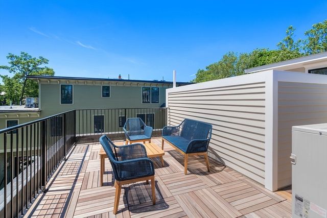 24 Wendell 3, Cambridge, MA 02138