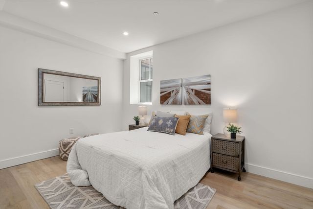 24 Wendell 3, Cambridge, MA 02138