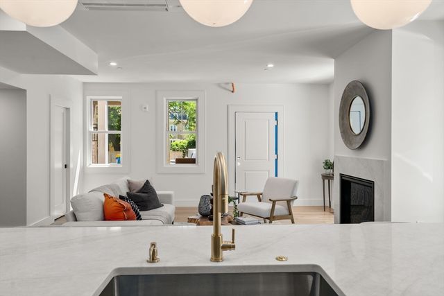 24 Wendell 3, Cambridge, MA 02138
