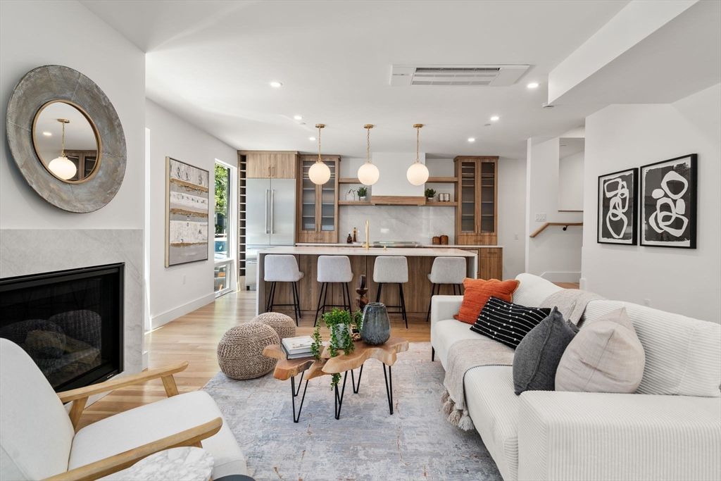 24 Wendell 3, Cambridge, MA 02138