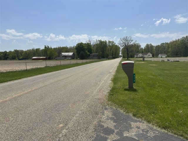 970 Dean Rd, Quincy, MI 49082