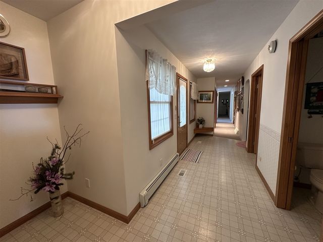 970 Dean Rd, Quincy, MI 49082