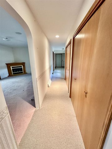 970 Dean Rd, Quincy, MI 49082