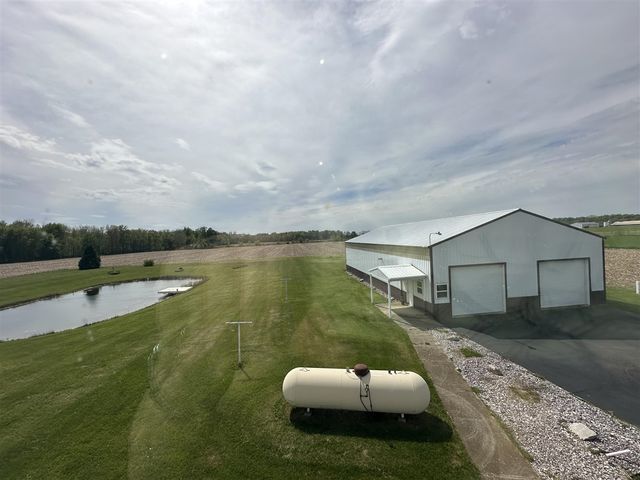 970 Dean Rd, Quincy, MI 49082