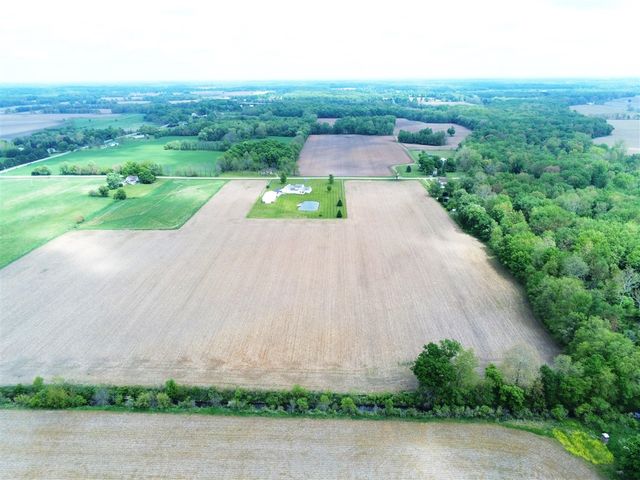 970 Dean Rd, Quincy, MI 49082