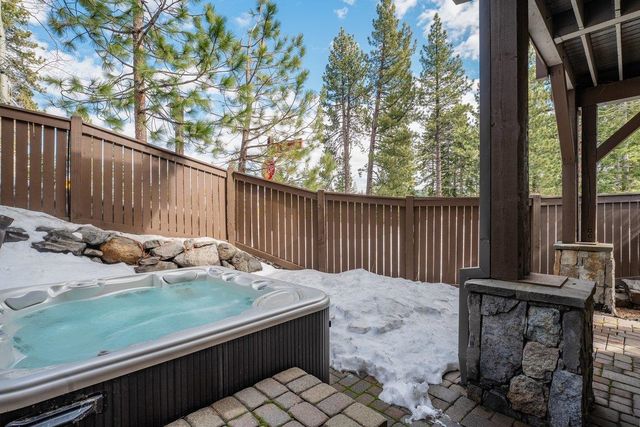 7401 Larkspur Lane, Truckee, CA 96161