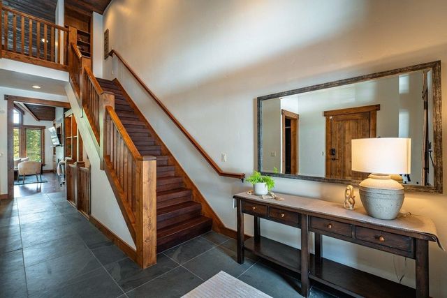 7401 Larkspur Lane, Truckee, CA 96161