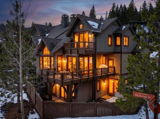 7401 Larkspur Lane, Truckee, CA 96161