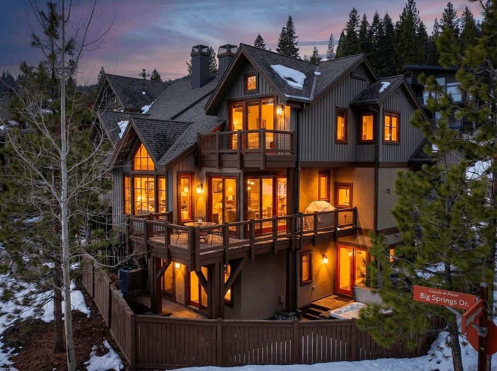 7401 Larkspur Lane, Truckee, CA 96161