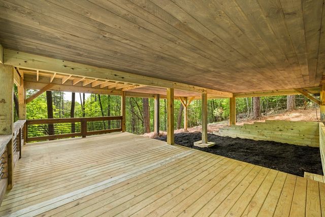 190 Laurel Crossing, Blue Ridge, GA 30513