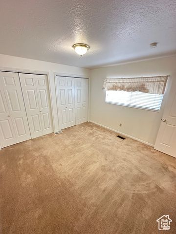 5488 S 250 E, Washington Terrace, UT 84405