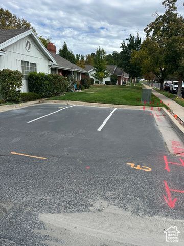 5488 S 250 E, Washington Terrace, UT 84405