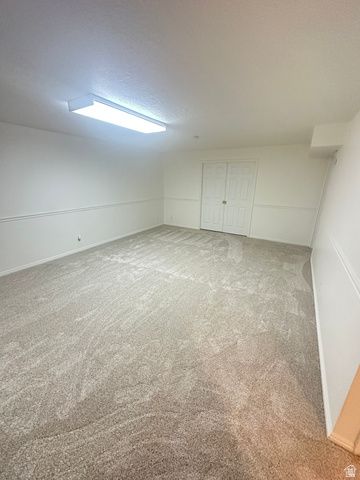 5488 S 250 E, Washington Terrace, UT 84405