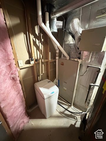 5488 S 250 E, Washington Terrace, UT 84405