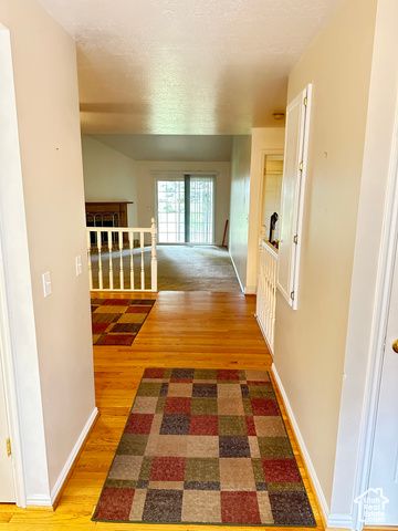 5488 S 250 E, Washington Terrace, UT 84405