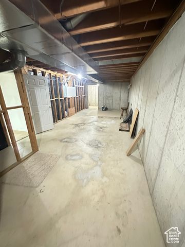 5488 S 250 E, Washington Terrace, UT 84405