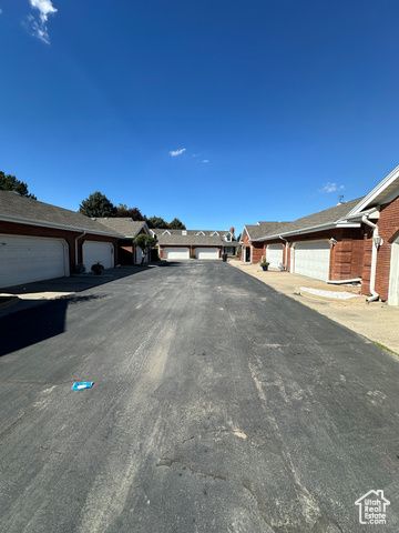 5488 S 250 E, Washington Terrace, UT 84405