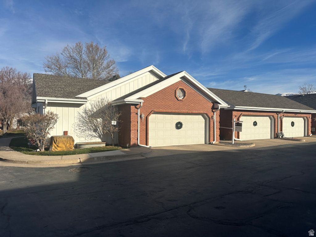 5488 S 250 E, Washington Terrace, UT 84405