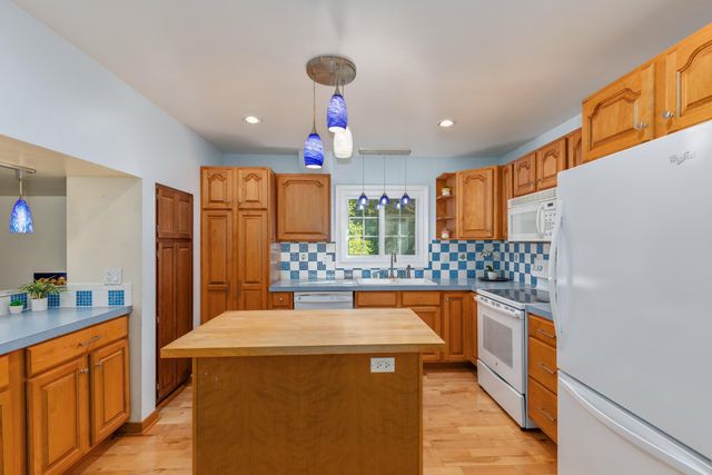 8580 Young Avenue Ne, Courtland Twp, MI 49341