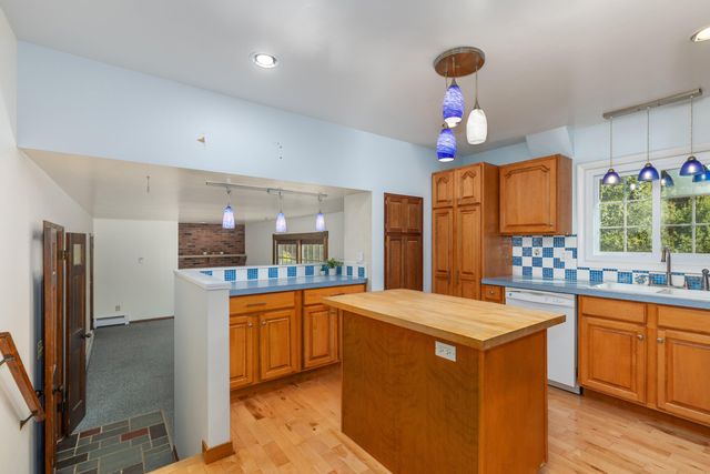 8580 Young Avenue Ne, Courtland Twp, MI 49341