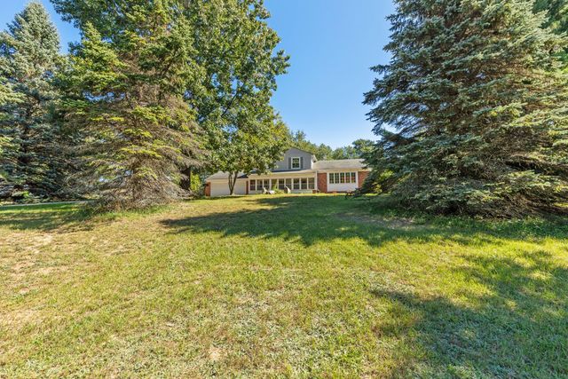 8580 Young Avenue Ne, Courtland Twp, MI 49341