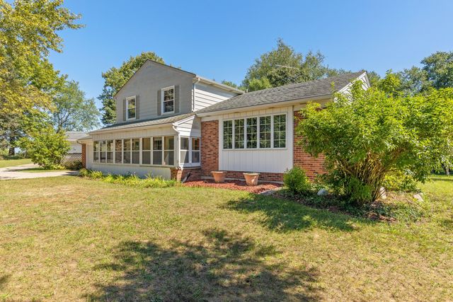8580 Young Avenue Ne, Courtland Twp, MI 49341