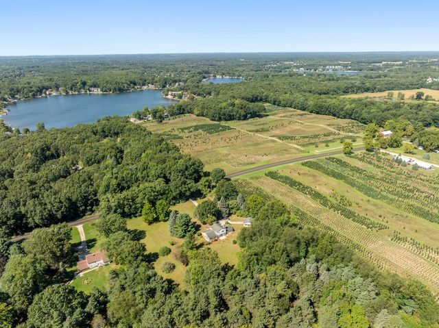 8580 Young Avenue Ne, Courtland Twp, MI 49341