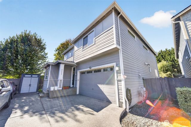 37217 29th Avenue S, Federal Way, WA 98003