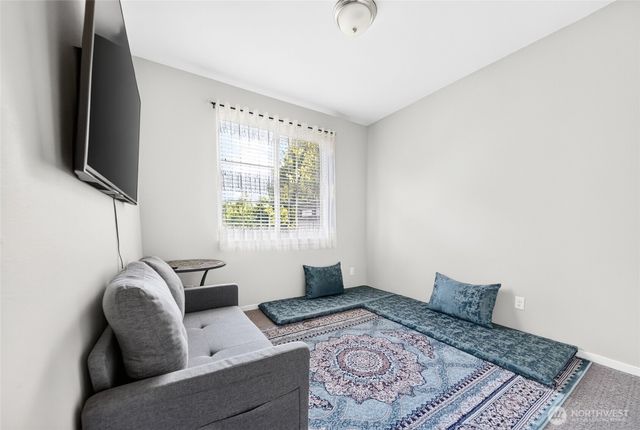 37217 29th Avenue S, Federal Way, WA 98003