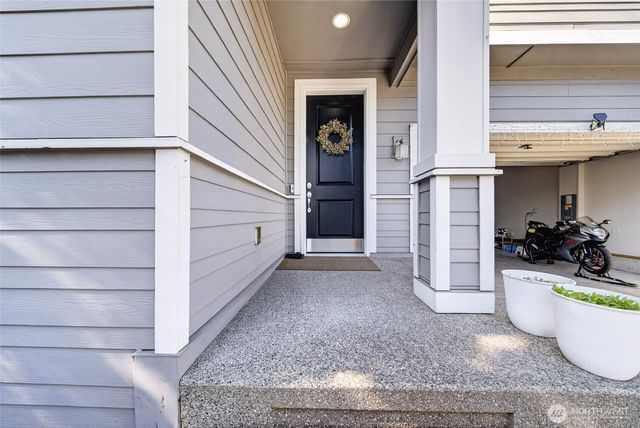 37217 29th Avenue S, Federal Way, WA 98003