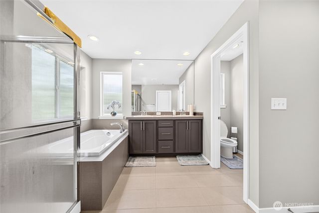 37217 29th Avenue S, Federal Way, WA 98003